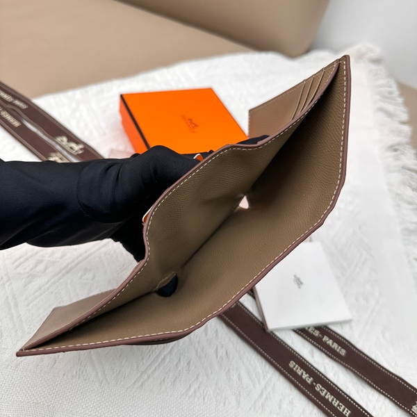 エルメス財布コピー着用イメージ